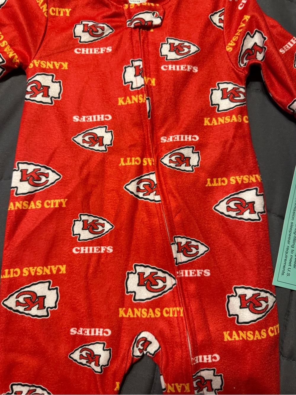 NWT Kansas City Chiefs Red Baby One-Piece Sleeper - NFL Team Print - Picture 2 of 7
